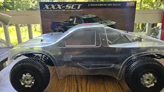 New in box the losi xxx-sct is this the last new in box in existence? Tune in for my unboxing 