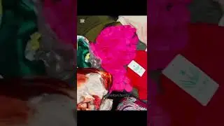 Продаю одежду жены после того, как выгнал ее из дома.