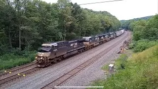 Norfolk Southern 257 Manifest Train heading Westbound through Cassandra PA