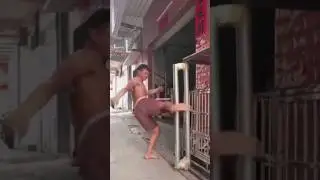 Один удар от сломанной ноги