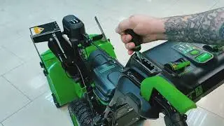Снегоуборщик Greenworks 82V GD82ST56 с шириной сбора снега 61 см