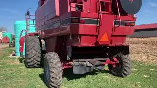 How a Combine Works/Combine Puked Its Guts Out