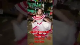 ALISTANDOME PARA EL DESFILE PATRIO.