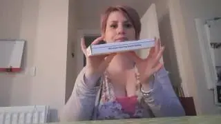 Friction free shaving unboxing.