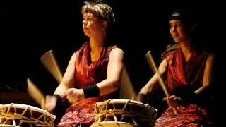 Tambores Japoneses musica -  Shime-Daiko Performance -  WADOKYO - Taiko-drummers - KAISER DRUMS