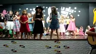 Musical 2012 - Prof. Maria Clara & Roger Borges (Parte 10)