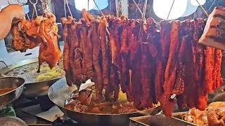 Wow! Really delicious and juicy with Cambodian best braised pork, roast ducks & beef soup only 2.50$