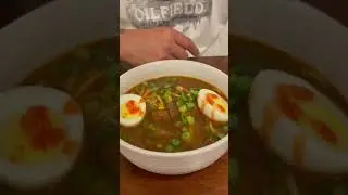 Быстрый новоорлеанский яка-мейн | Поехали! | Каджунский азиатский рецепт