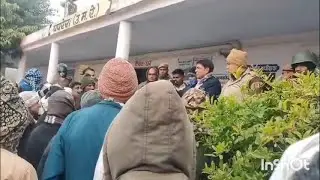 Bharatpur News: बरेली–बांदीकुई पैसेंजर ट्रेन के ठहराव को लेकर ग्रामीणों ने किया धरना-प्रदर्शन