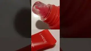 LANEIGE Lip Glowy Balm (Berry) Review/ Texture @LANEIGE_US