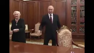 Putin met his old high school teacher, whom he invited to the inauguration | #russia #putin |