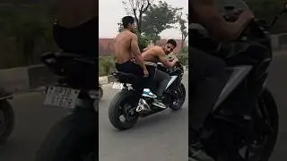 Shirtless Bike Riding On Jaipur Street🔥Crazy Public Reactions😱👱🏻&zwj;♀️#rohitsain #ytshorts