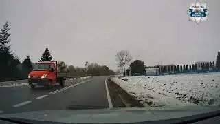 O włos od tragedii na drodze. Maków Mazowiecki, kolizja mleczarki z osobówką