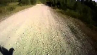 Provar motarden i Tr&ouml;dje grusgrop.