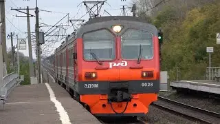 Электропоезд ЭД9М-0028