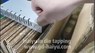 In mold tapping machine from Haiyu 👍👍#metalsheet #progressivedie #stamping #inmoldtapping
