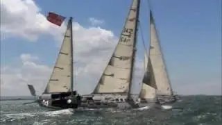 Mike Golding sails Gipsy Moth IV