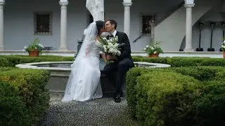 Villa Terrace Decorative Arts Museum Wedding // Milwaukee, WI // Tenzin + Kevin