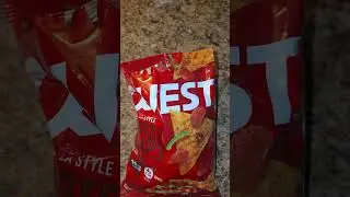Quest Pizza Protein Chips Review #healthy #protein #snacks #review #new #quest