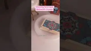 How to cleanse tarot cards with crystals #tarot #tarotreading