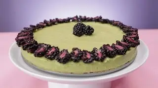 No-Bake Vegan Avocado Cheesecake | GLOW