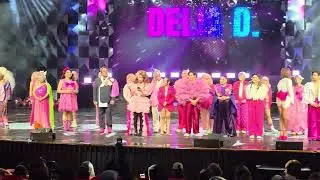 DELIA D. curtain call / PHI PALMOS gives an important message; play is  until June 8!