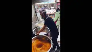 From Dough to Crunch | Live Sanzi Fry with Ambient Market Sounds
