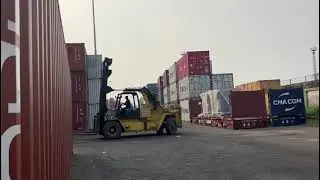 FLT.20FT CONTAINER UNLOADING AT PORT WAREHOUSE