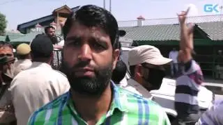 Police Foil Protest of Terminated Wireless Operators in Srinagar