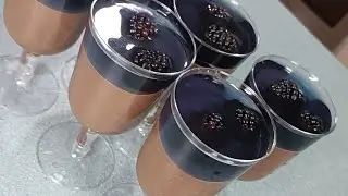 keto recipe for yummy chocolate custard mousse cups with the jelly topping.