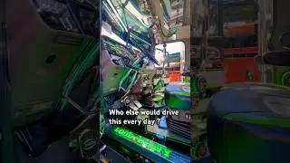 Абсолютно безупречный, чистый рабочий Peterbilt 389