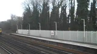 319010 Passing Anerley
