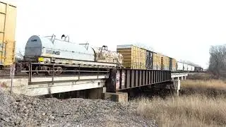 Union Pacific huge manifest north GE 7199 lead