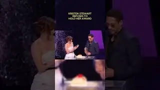 Kristen Stewart refuses to hold her award #kristenstewart #awkward #popculture #awkwardmoments