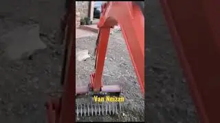 Kubota KX019 with land rake bucket.Kubota KX-019+cuchara cribadora.Godet rateau sur minipelle Kubota