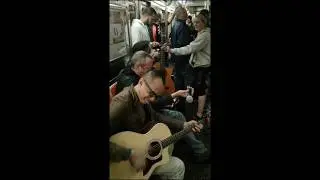 STRANGER JOINS JAM SESSION IN NYC SUBWAY