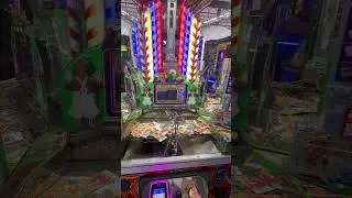 Dave & busters arcade game coin machine Star Trek collect cards coin pusher