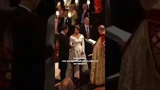 Почему место в первом ряду постоянно пустует?