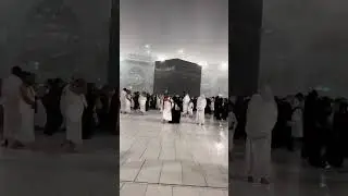 Rain of Blessings and Mercy on worshipers  of The Grand Holy Mosque of Makkah 🤍 #makkah #mecca #مكة