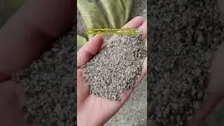 Quartz stone is crushed into 220-140 mesh ultra-fine sand by dry process.#sandmakingline#sandmaker