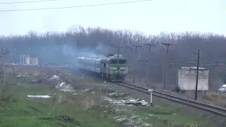 [OLD] 2ТЭ116-1240 с пригородным поездом отправляется от пл. 238 км