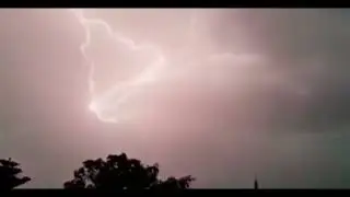 Wahnsinige Blitzeinschläge - Vulkanausbrüche