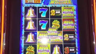 🎰Small win on hot rocks machine $1.50 bet🎰