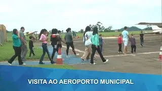 Praticantes de Equoterapia do Equo Espa&ccedil;o Guaxup&eacute; visitam o aeroporto municipal