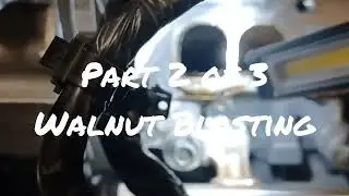2019 Toyota Yaris: Walnut blasting intake valves (Part 2 of 3)
