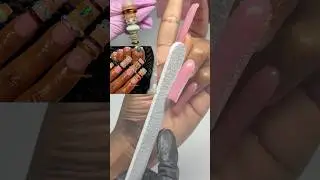 New nail trend? 😍😍