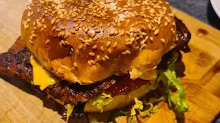 The BEST Jerk Chicken Burger