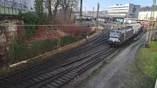 Schwerer LKW-Anh&auml;nger-Transportzug unterwegs nach &Ouml;sterreich!