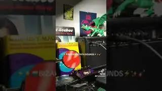 The Vampire Fuzz Machine - Bizarre Synth Sounds✨🎹🔥