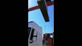 Załadunek kontenera CTB Hamburg